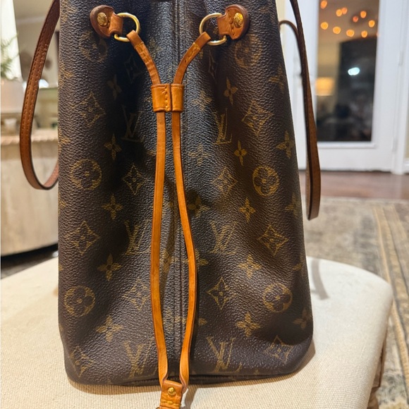 Louis Vuitton Neverfull MM - Picture 3 of 15